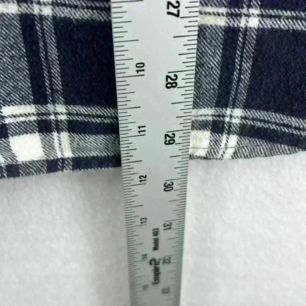Banana Republic Men’s Flannel Shirt Size L Navy/White Plaid Button-down Cotton